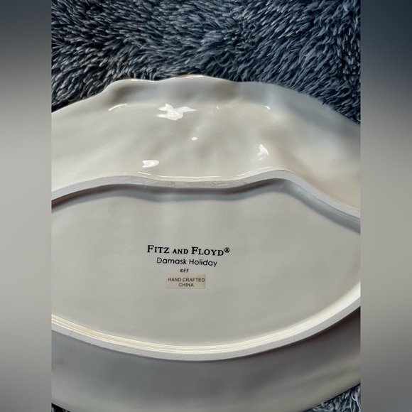 Holiday wishes oval plate - Picture 3 of 4